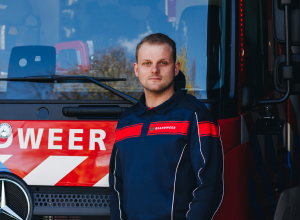 Stijn (29) “Mijn functies smelten mooi samen: als brandweerman beperk je de schade, als verzekeraar vergoed je die"