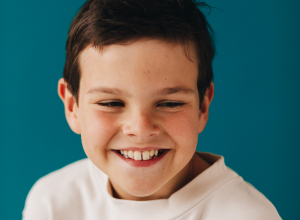 Kjell (9) “We moeten elke maand een stukje rijden met de oltimer, omdat de accu anders koud wordt. Natuurlijk wil ik dan mee!”