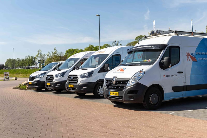 Bestelauto's en bussen