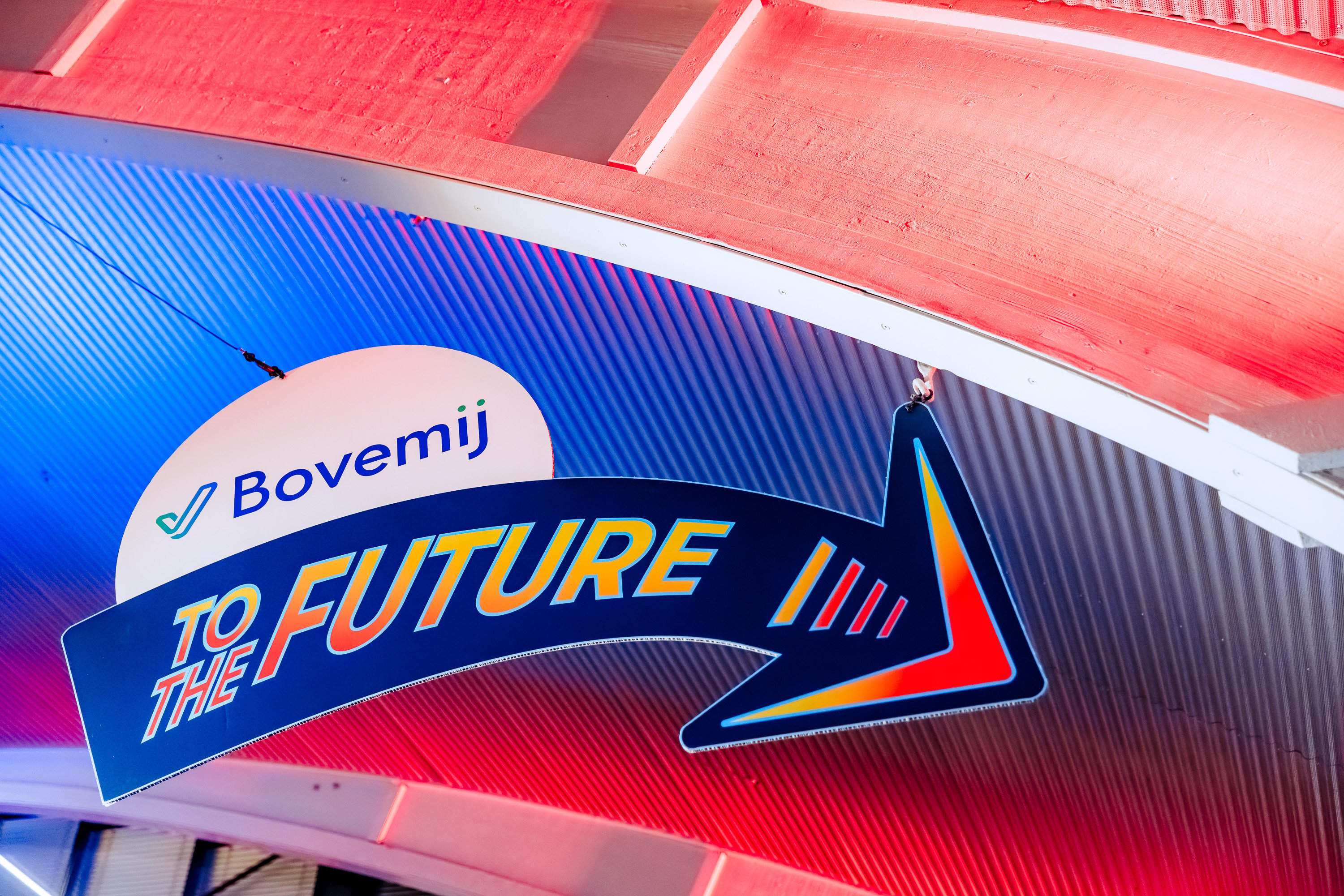 Bovemij to the future boog